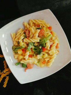 Foto resep Fusilli Sayur Saus Keju