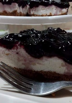 A picture of Blueberry Cheesecake.