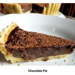 A picture of Chocolate Pie.