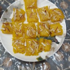 A picture of Coconut burfi.