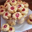 Thumbprint Selai Strawberry