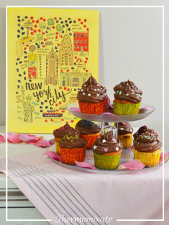 Una foto de Cupcakes con copete y relleno de chocolate con Thermomix