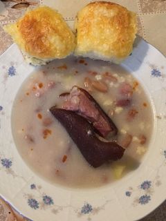 Füstölt csülkös bableves recept fotója