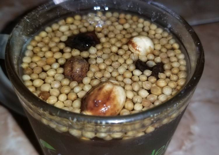 Bagaimana Menyiapkan Teh Detox Rahim yang Menggugah Selera