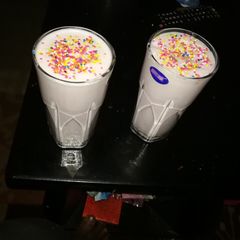 A picture of Milk Shake.