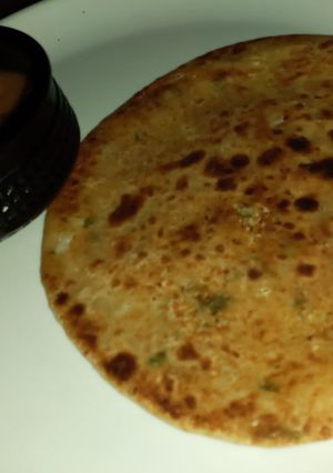 A picture of Cauliflower paratha.