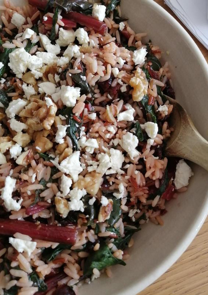 Una foto de Arroz salvaje con acelgas