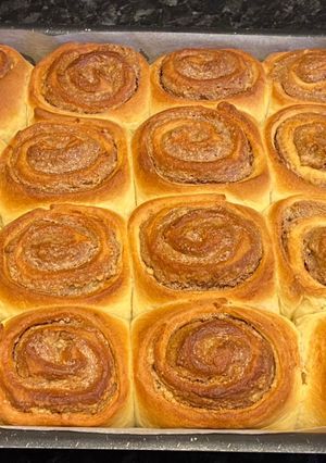 O poză a rețetei Cele mai delicioaseeee🙈😋👏Rulouri cu scorțișoară, cremă de brânza Philadelphia și nucă😍👌.