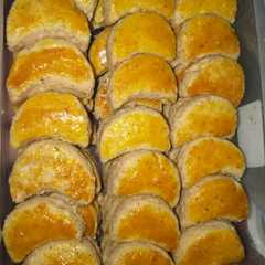 รูปของ Kue kacang ngeprul
