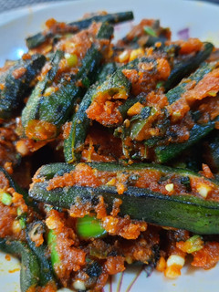 ભીંડી મસાલા (Bhindi masala recipe in Gujarati) રેસીપી મુખ્ય ફોટો