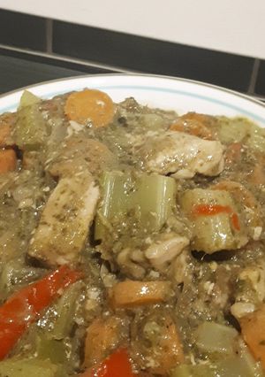 A picture of Chicken Green Curry.