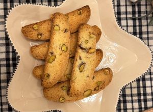 Una foto de Los mejores Biscottis de pistacho y limón sin gluten