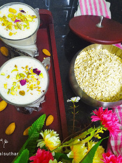 ઓટ્સ ઠંડાઈ (Oats thandai Recipe in Gujarati) રેસીપી મુખ્ય ફોટો