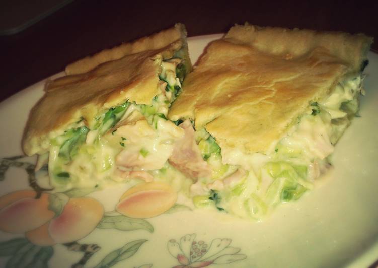 Creamy Chicken, Ham and Leek Pie Creamy Chicken, Ham and Leek Pie