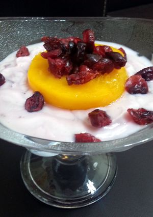 A picture of Peach And Dried Cranberry Parfait.