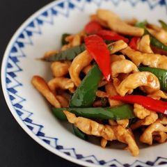 A picture of Chicken and Bell Pepper Garlic Soy Sauce Stir-fry.