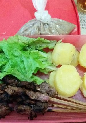Foto resep Diet mayo lunch day 2 sate sapi sambal kacang