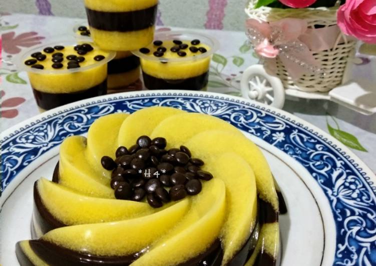 Resep masakan Pudding Lapis Jagung Coklat | Resep Membuat Pudding Lapis Jagung Coklat Yang Sempurna