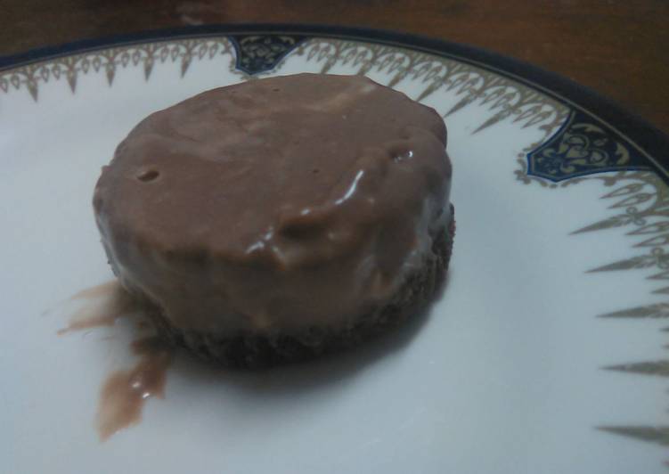 Easy Nutella Mini Cheesecakes (no bake)