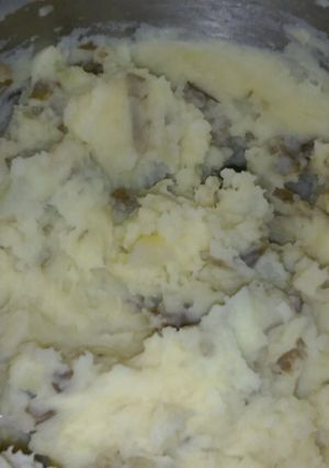 A picture of Cheesy mashed potatoes.