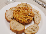 Mongetes de Santa Pau amb tripa de bacallà