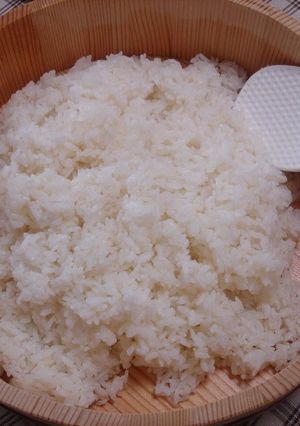A picture of How To Make Sushi Rice for Chirashi Sushi.