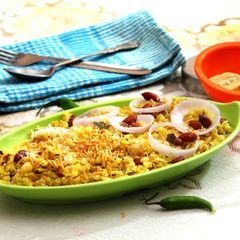 A picture of Kanda Poha Recipe.