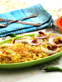 A picture of Kanda Poha Recipe.