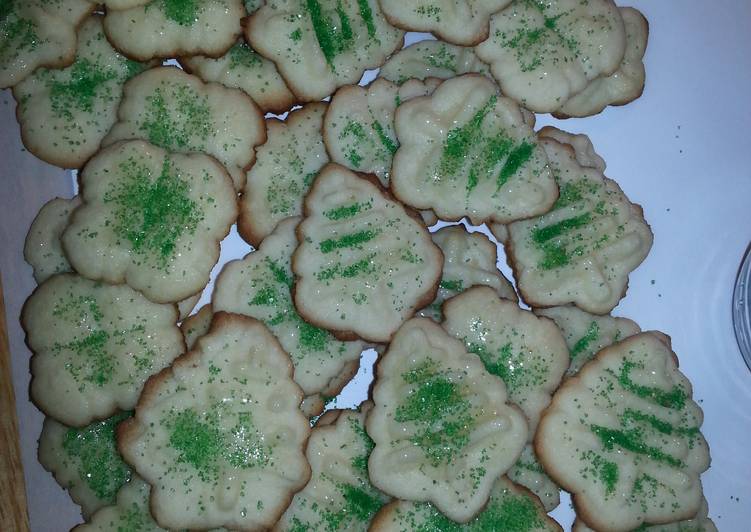 Simple Way to Prepare Favorite Spritz Cookies