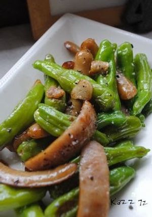 A picture of Shishito Pepper, Wiener Sausage, and Garlic Sauté.