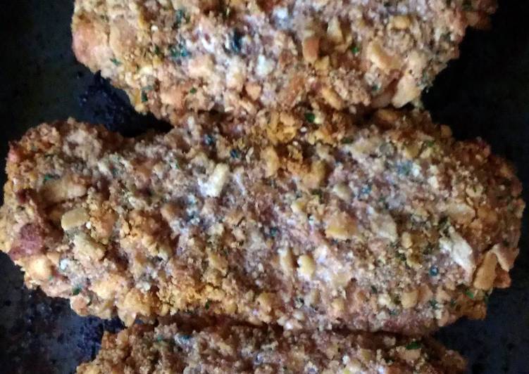 How to Make Super Quick Homemade Butter Cracker Pork Chops