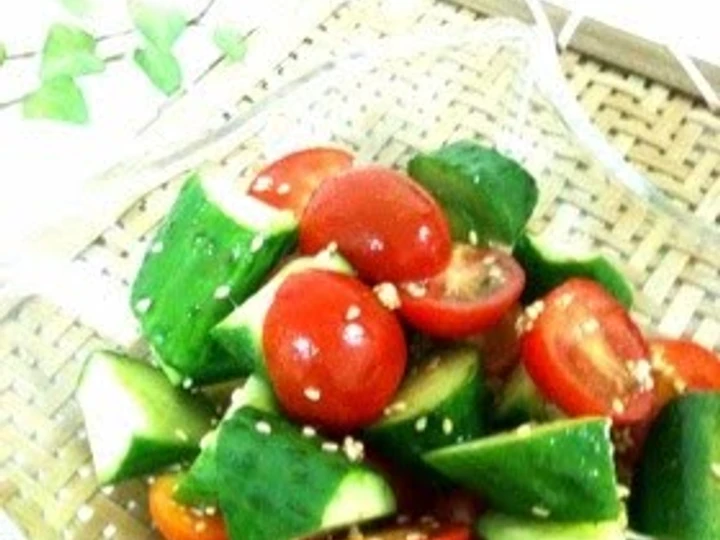 Easy Way Make Recipe Oil-free Tomato and Cucumber Salad with Kombu Tea that is Delicious, Really Delicious}