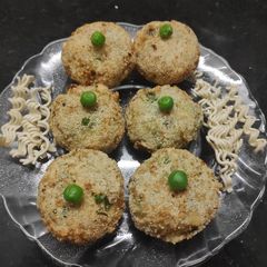 A picture of Maggi burger tikki/cutlet.