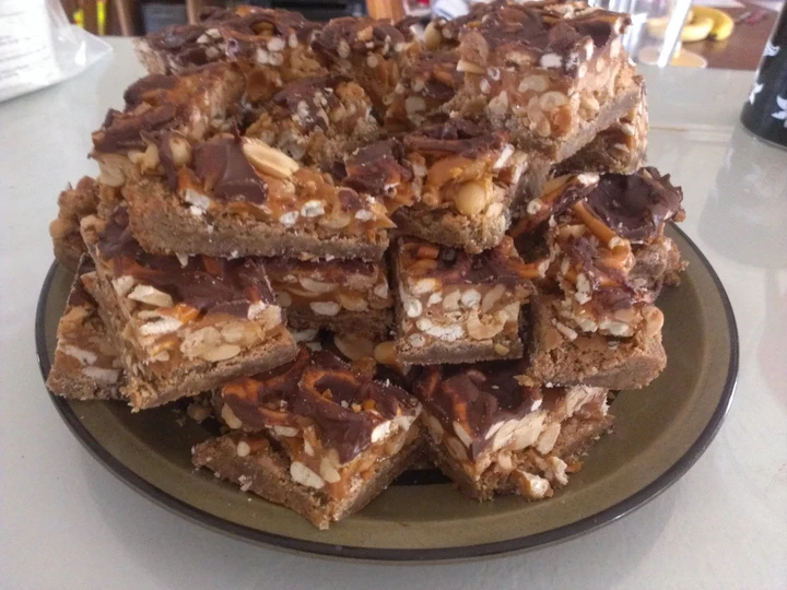 Recipe Salty Carmel Peanut & Pretzel Bars the So Delicious Makes you drool