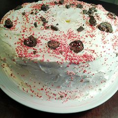 A picture of Strawberry Sparkle Cake.