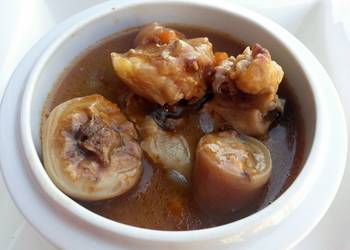 How to Cook Yummy Pork Tail In Oxtail Soup  All In A Pot
