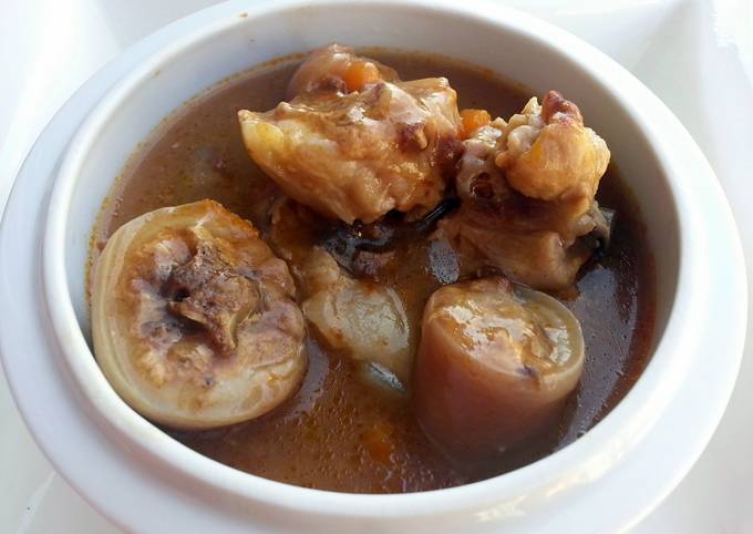 Pork Tail In Oxtail Soup / All In A Pot
