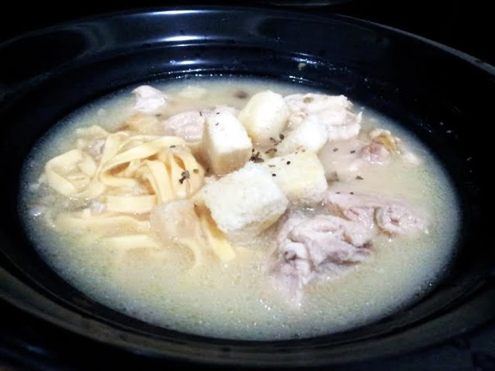 Simple Way Prepare Recipe Chicken Cendawan Egg Noodle Soup that is Really Delicious, Addictive}