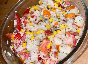 Une photo de Salade froide : riz & surimi