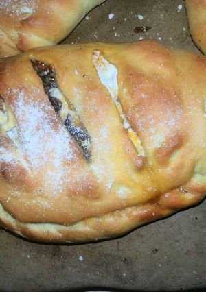 A picture of Pizza Calzones ♥♥.