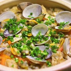 A picture of Steamed Clams and Rice.