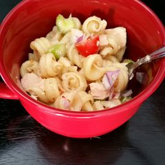 A picture of Favorite lunchtime tuna pasta.