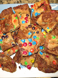 A picture of Ooey Gooey Bars.