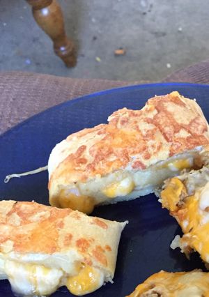 A picture of Cheesy Onion Bread.