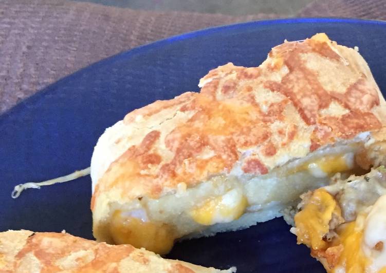 How to Make Ultimate Cheesy Onion Bread