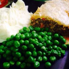 A picture of Cheeseburger Meat Pie.
