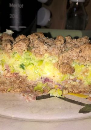Una foto de Tarta de Puerros, Queso de Cabra y Jamón Crudo