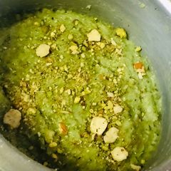 A picture of Lauki halwa.