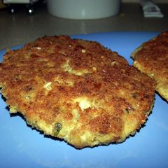 A picture of Garlic Parmesan Salmon Patties.