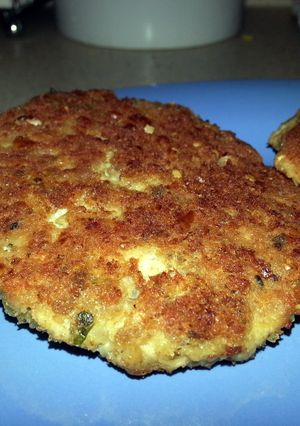 A picture of Garlic Parmesan Salmon Patties.